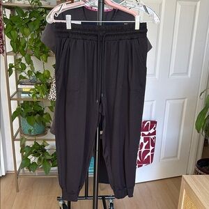 Fit Collective Joggers. Size Large. 21” inseam. Front pockets